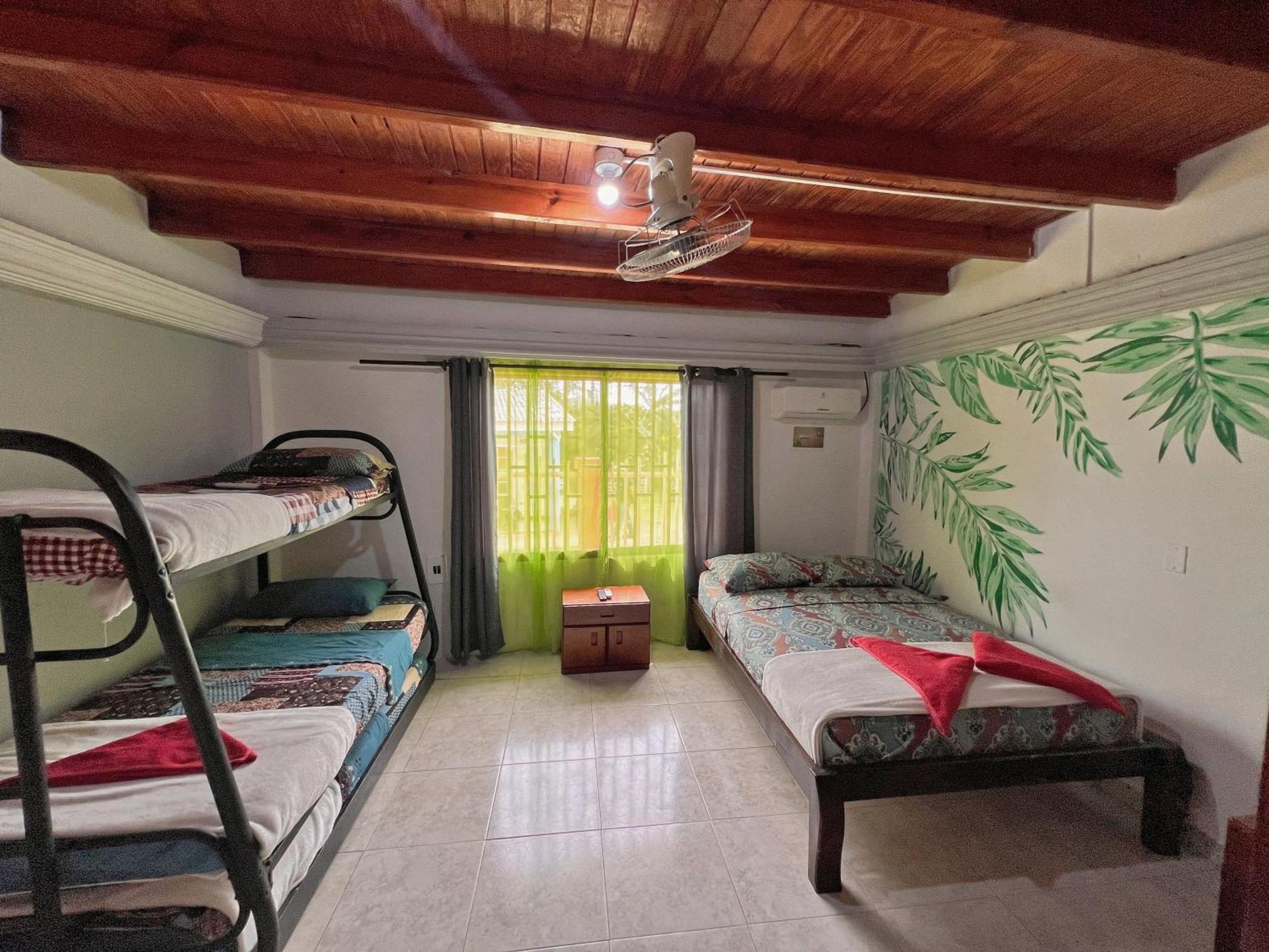 Hostal Mom Mariela San Andres  Luaran gambar